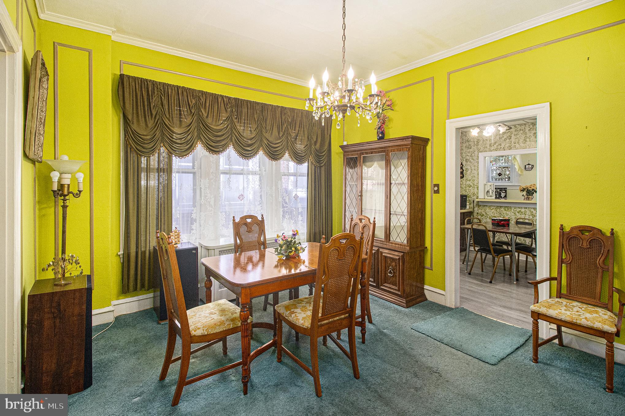 1313 W ELEANOR STREET