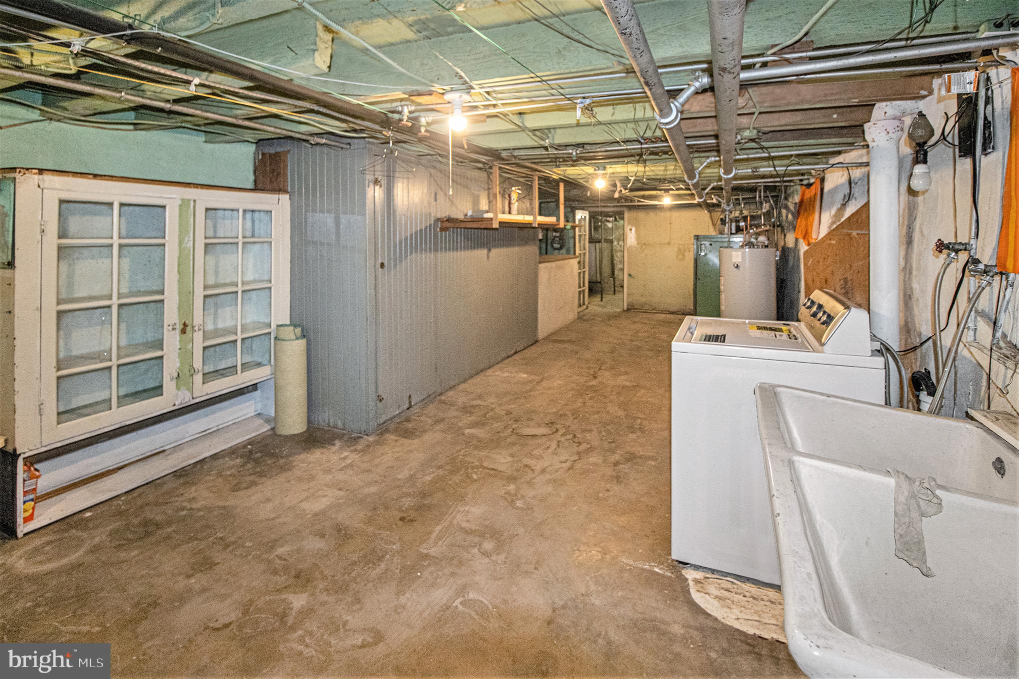 1313 W ELEANOR STREET