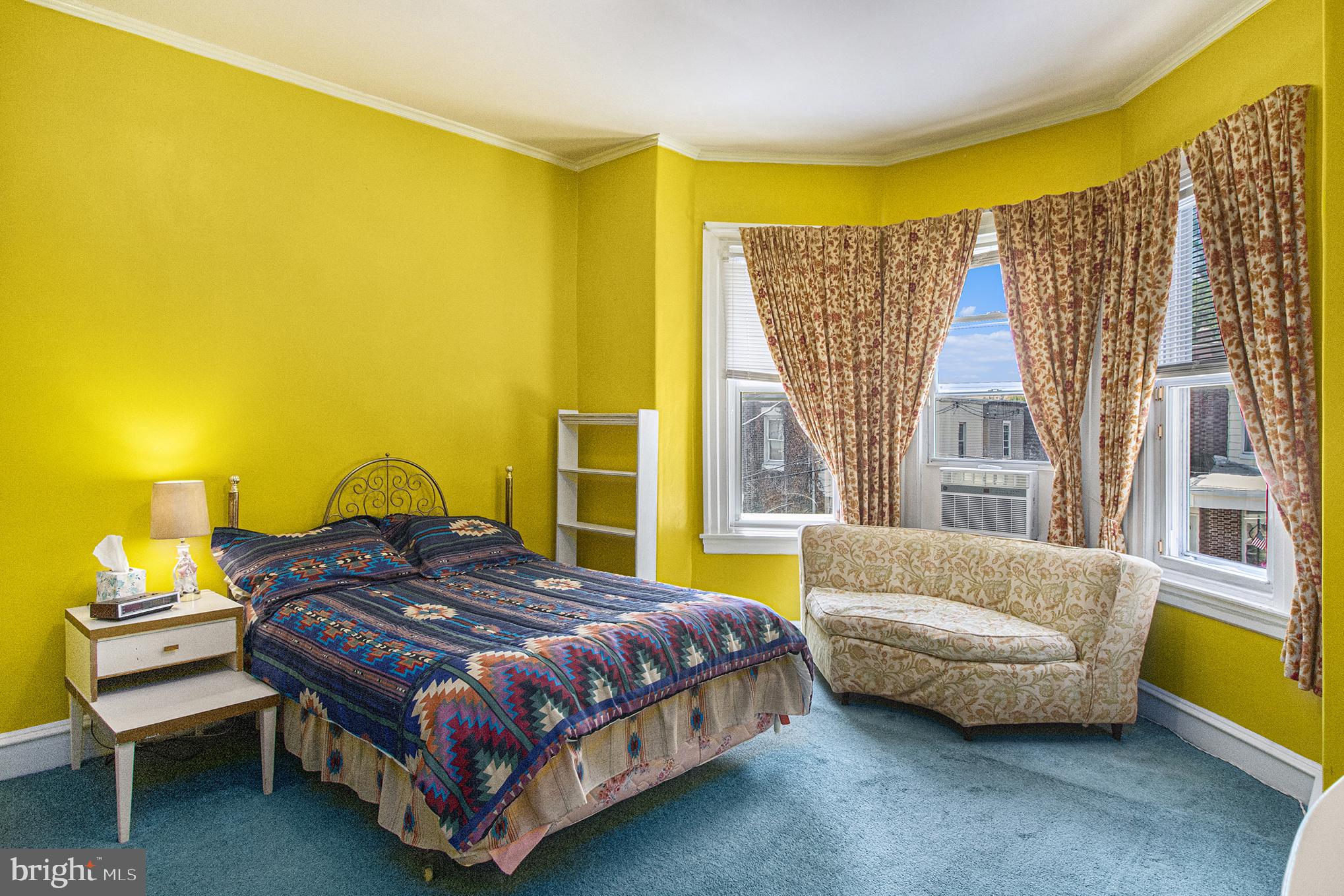 1313 W ELEANOR STREET