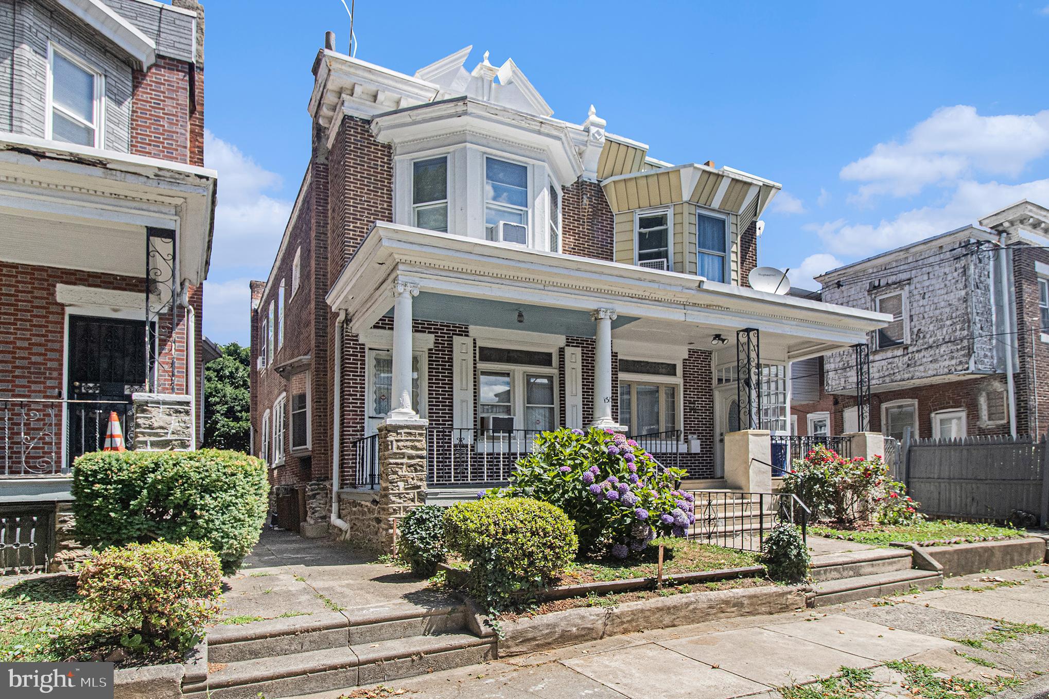 1313 W ELEANOR STREET