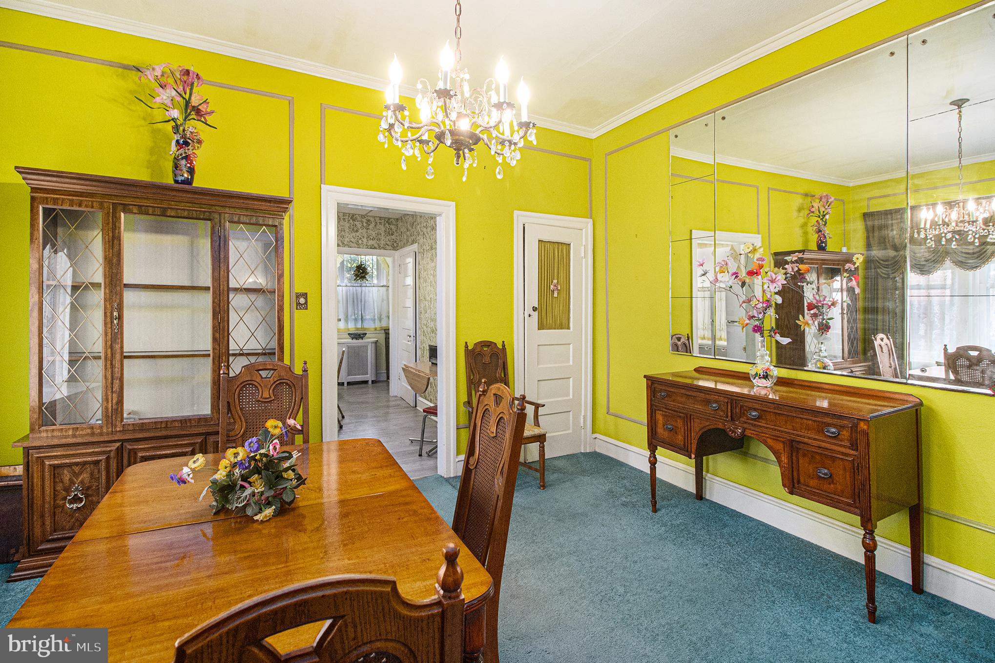 1313 W ELEANOR STREET