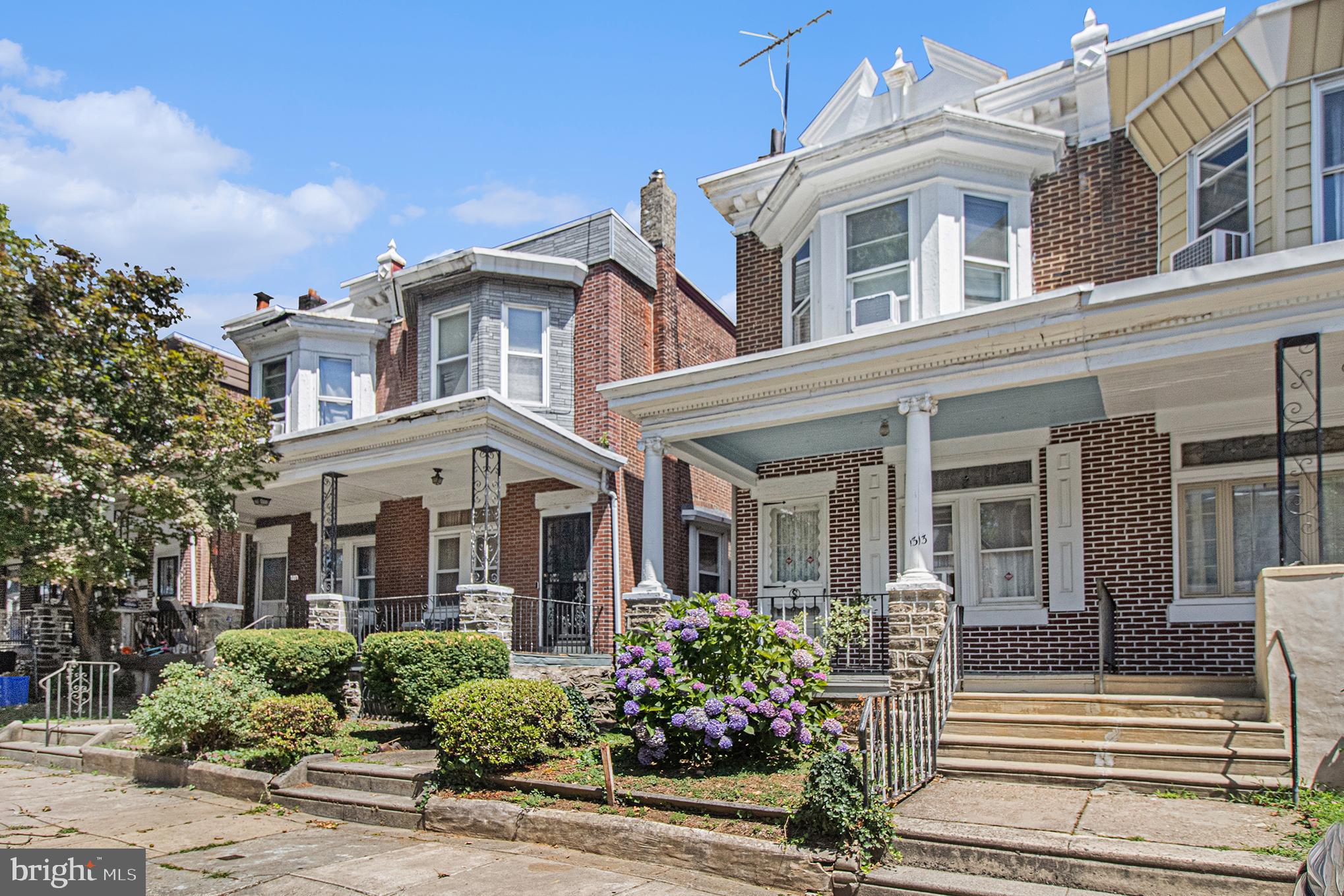 1313 W ELEANOR STREET