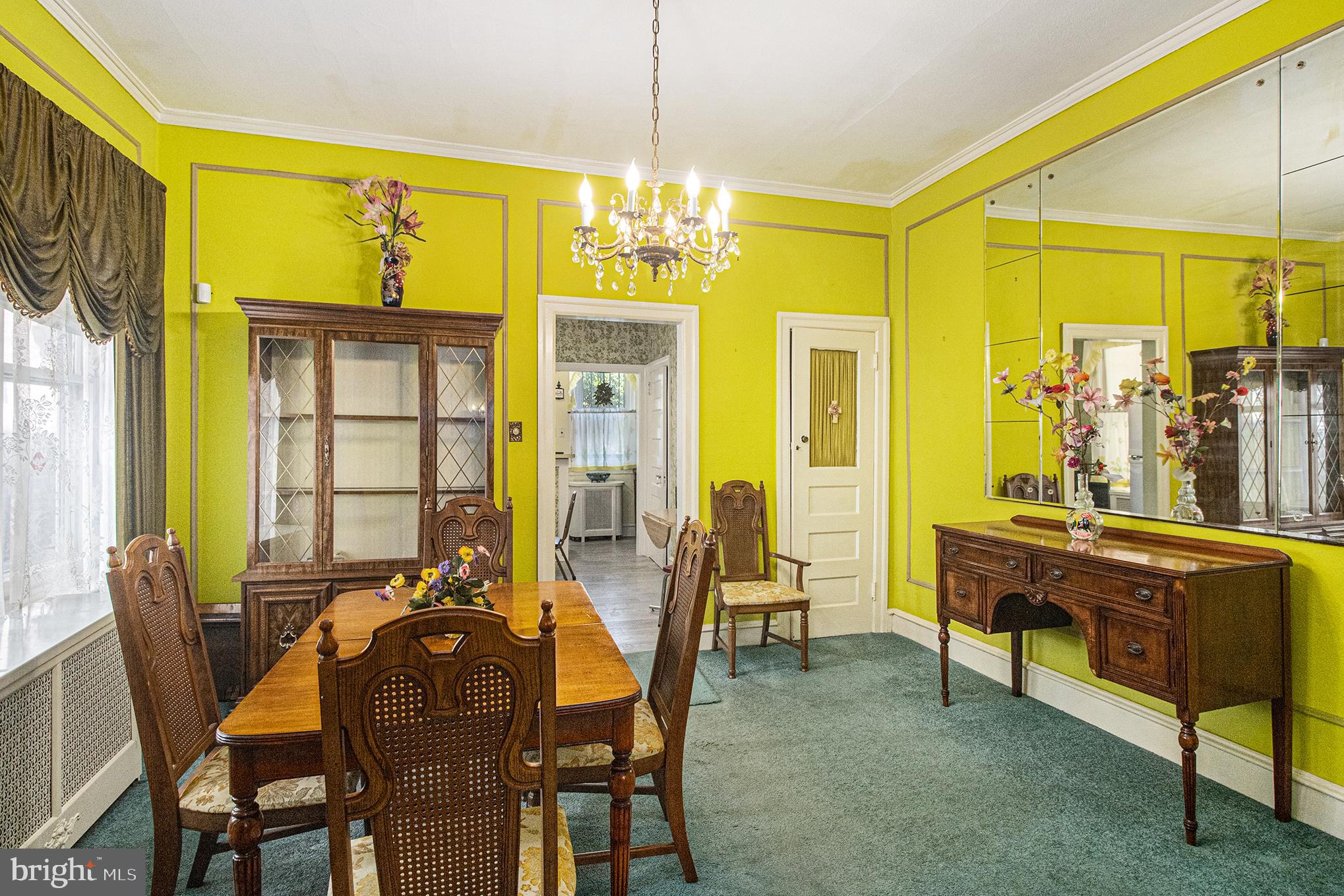 1313 W ELEANOR STREET