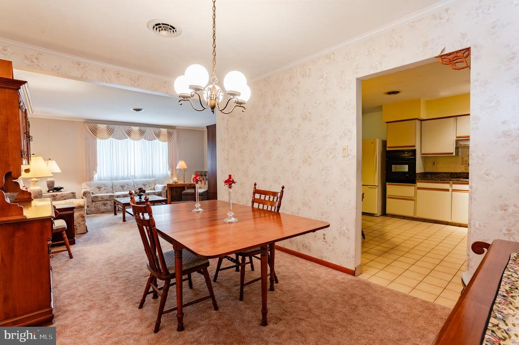 452 EVERGREEN AVENUE 54