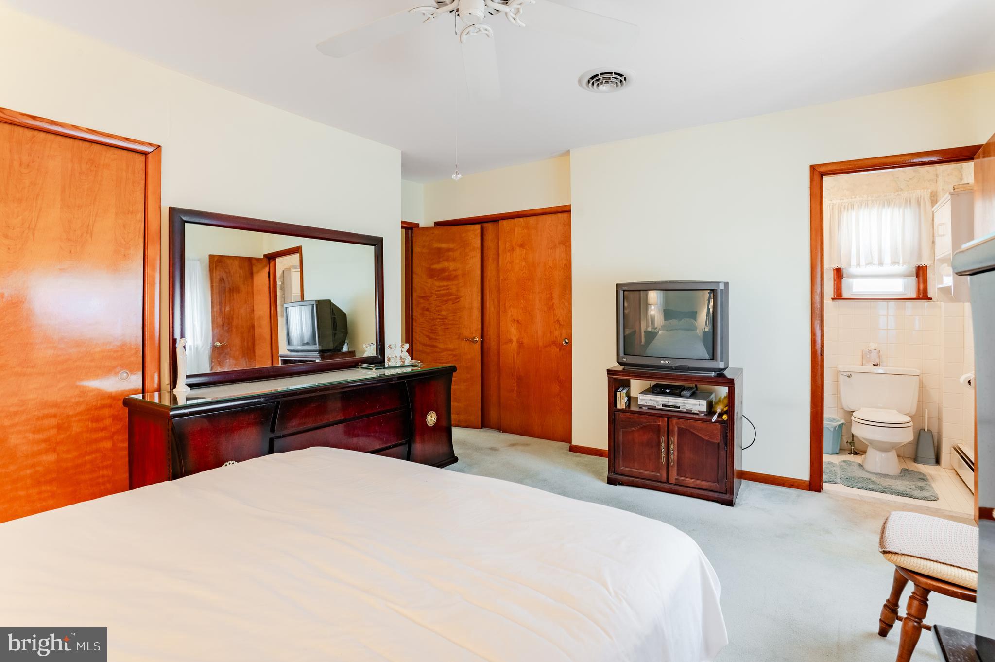 452 EVERGREEN AVENUE 54