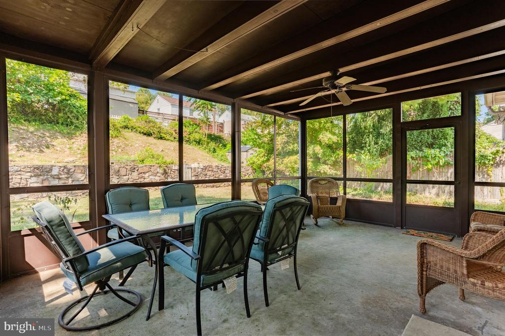 452 EVERGREEN AVENUE 54