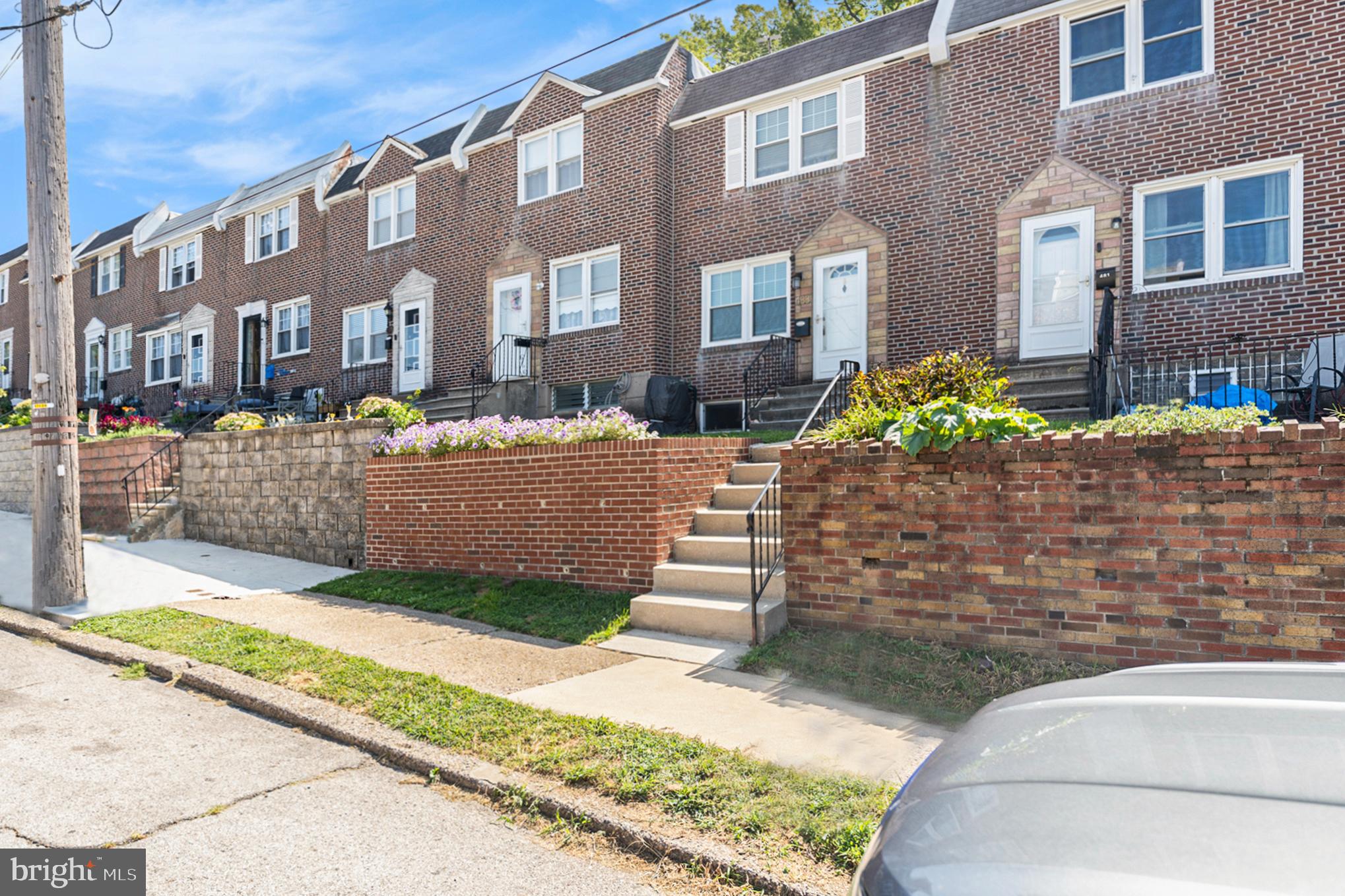 483 KINGSLEY STREET