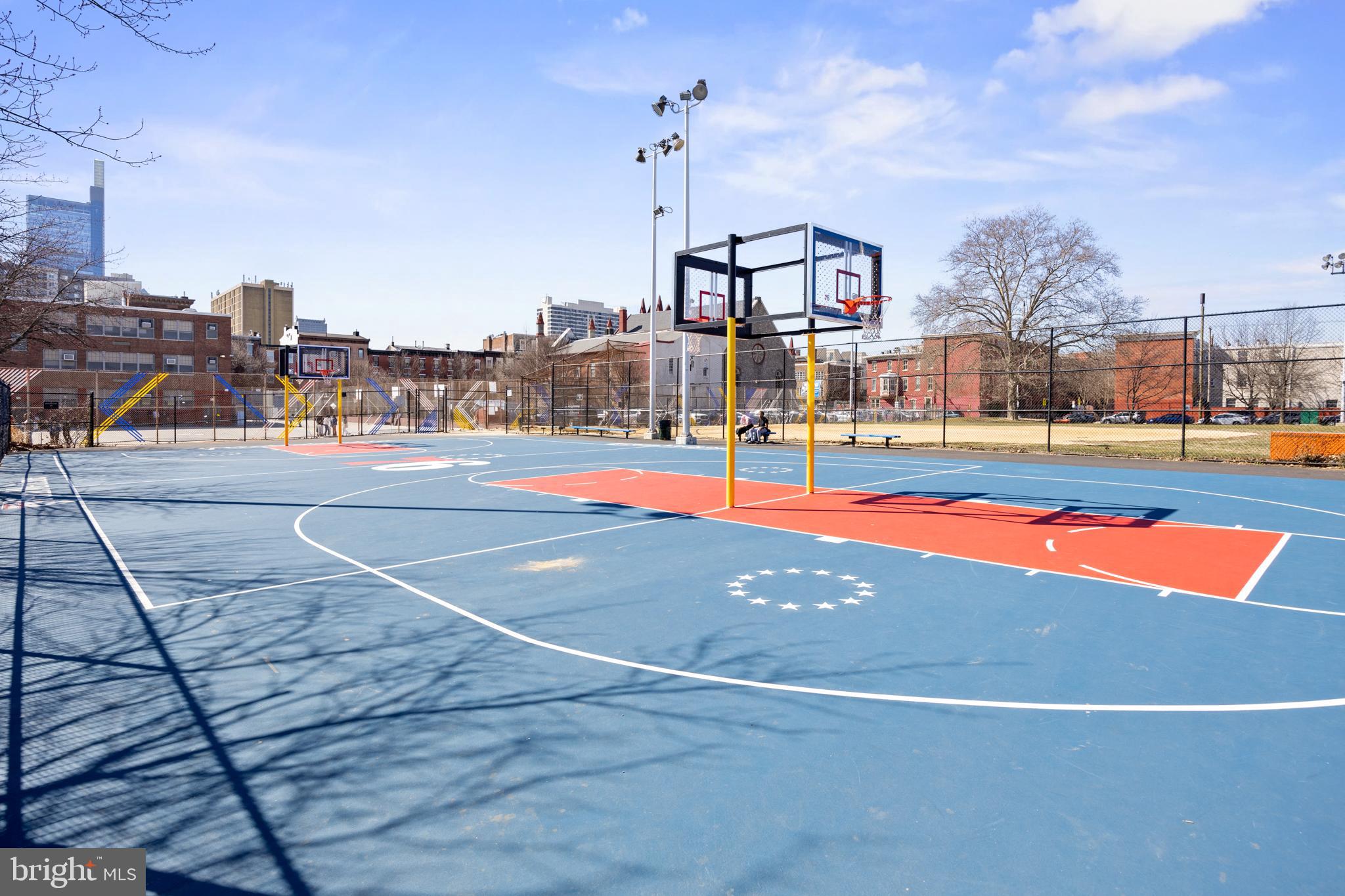 1712 WALLACE STREET 102