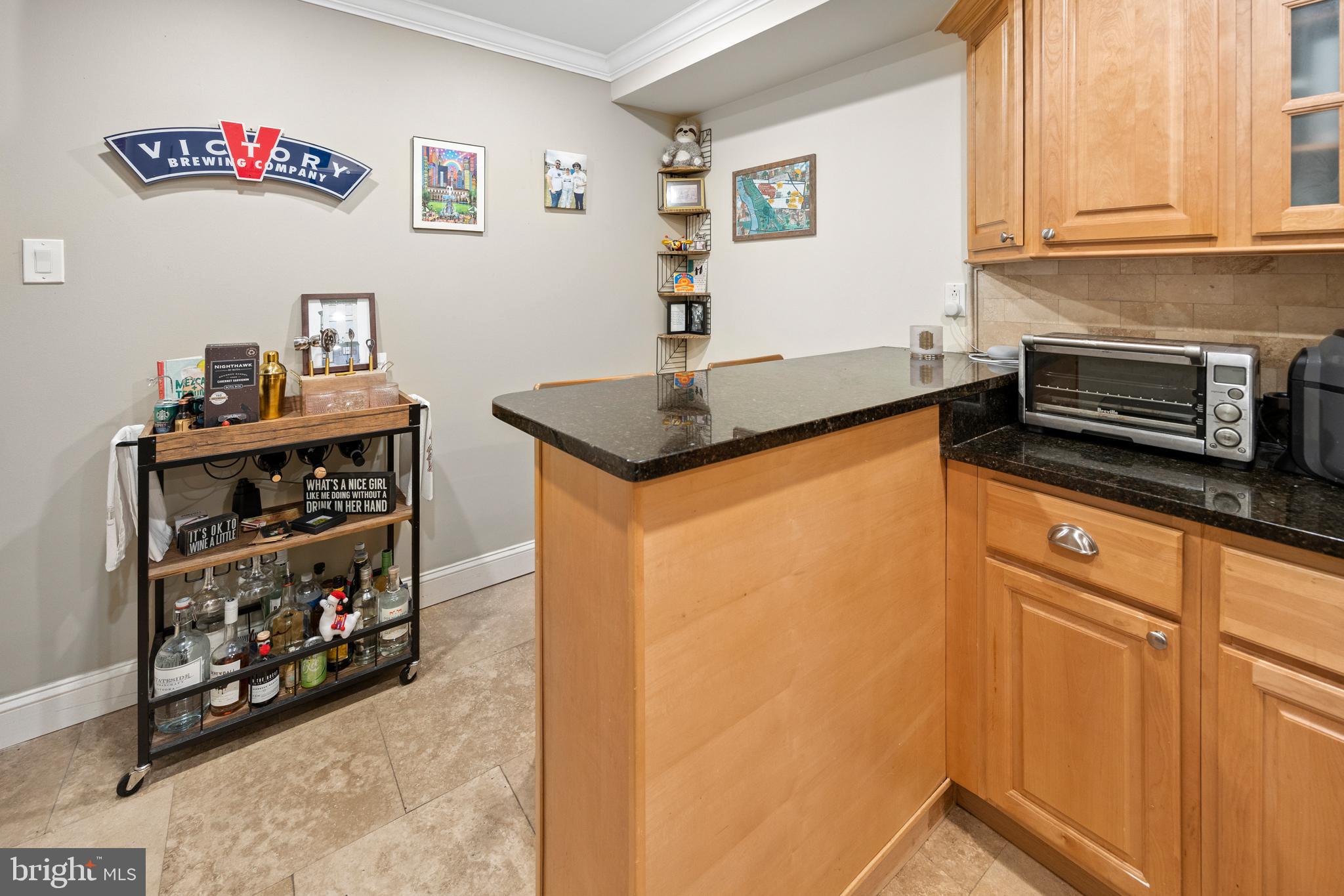 1712 WALLACE STREET 102