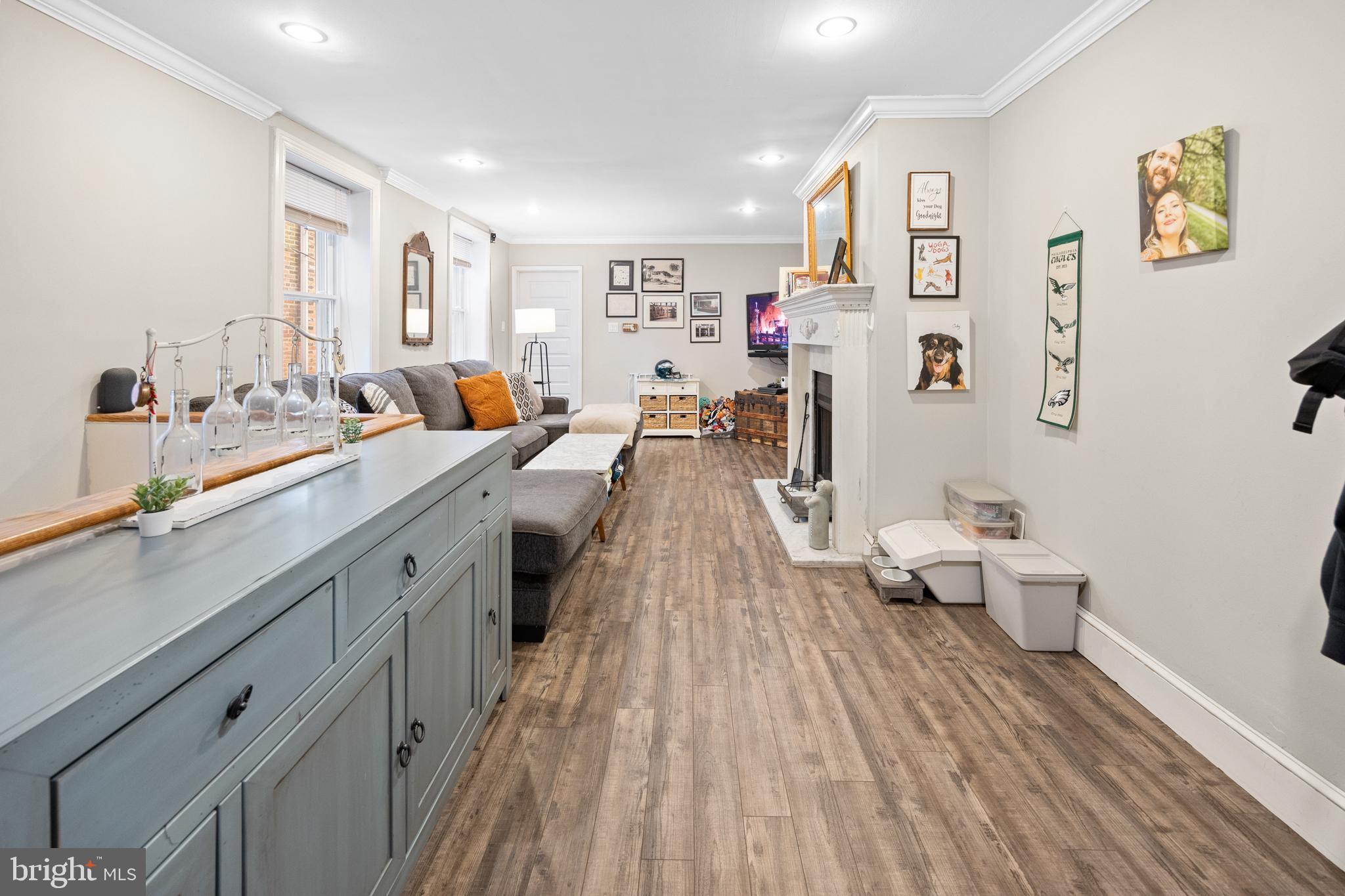 1712 WALLACE STREET 102