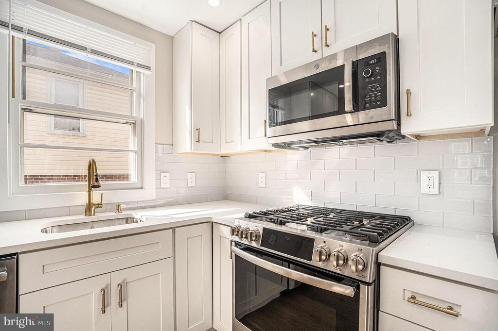 3839 CHALFONT DRIVE