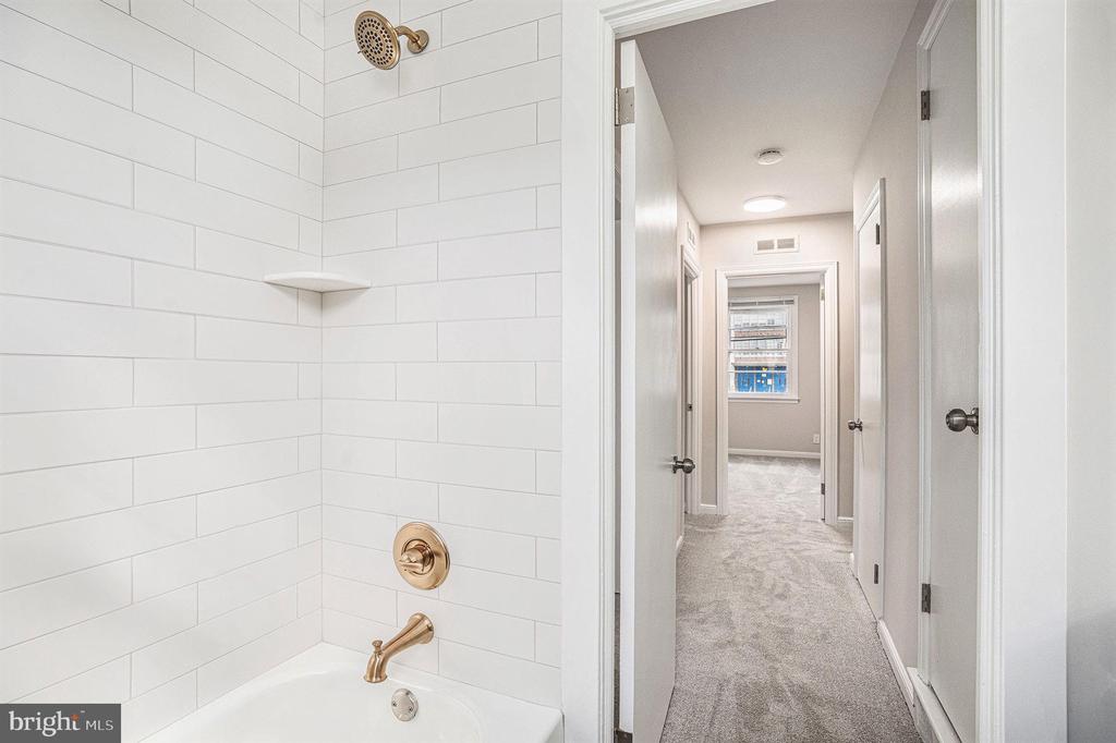 3839 CHALFONT DRIVE