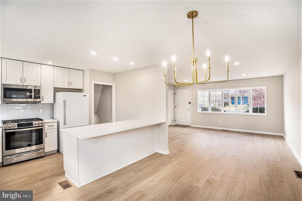3839 CHALFONT DRIVE