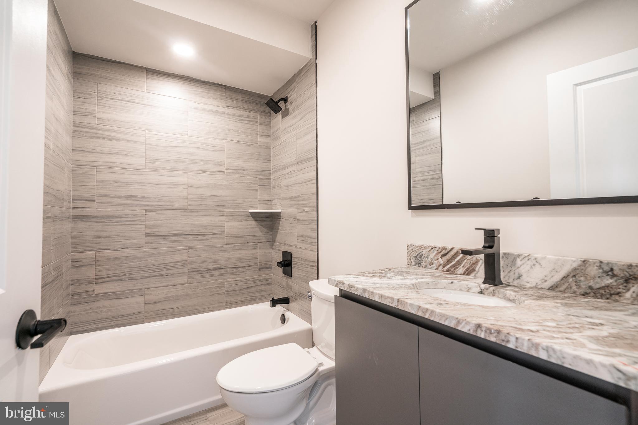 4086 CONSHOHOCKEN AVENUE A11