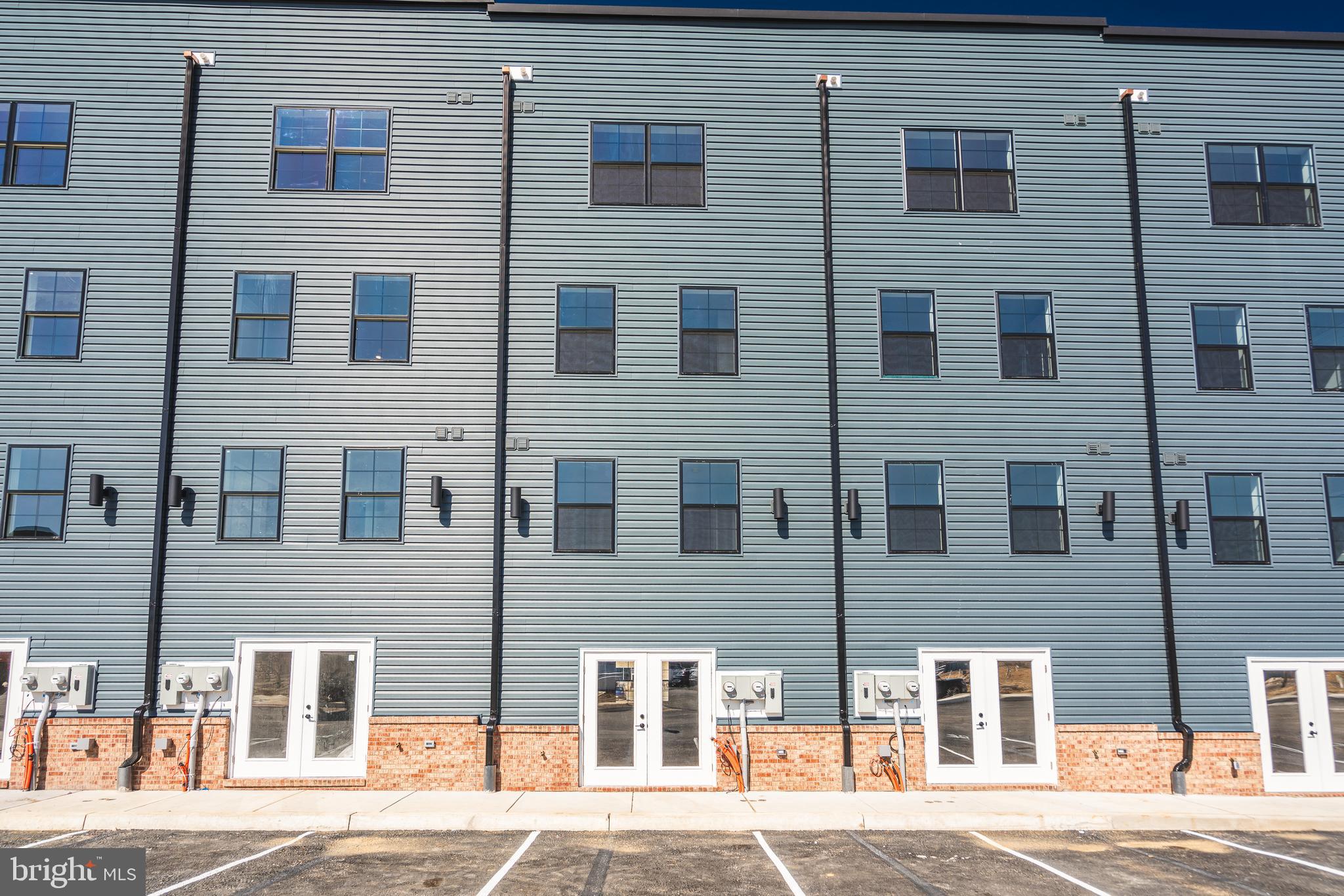 4086 CONSHOHOCKEN AVENUE A11