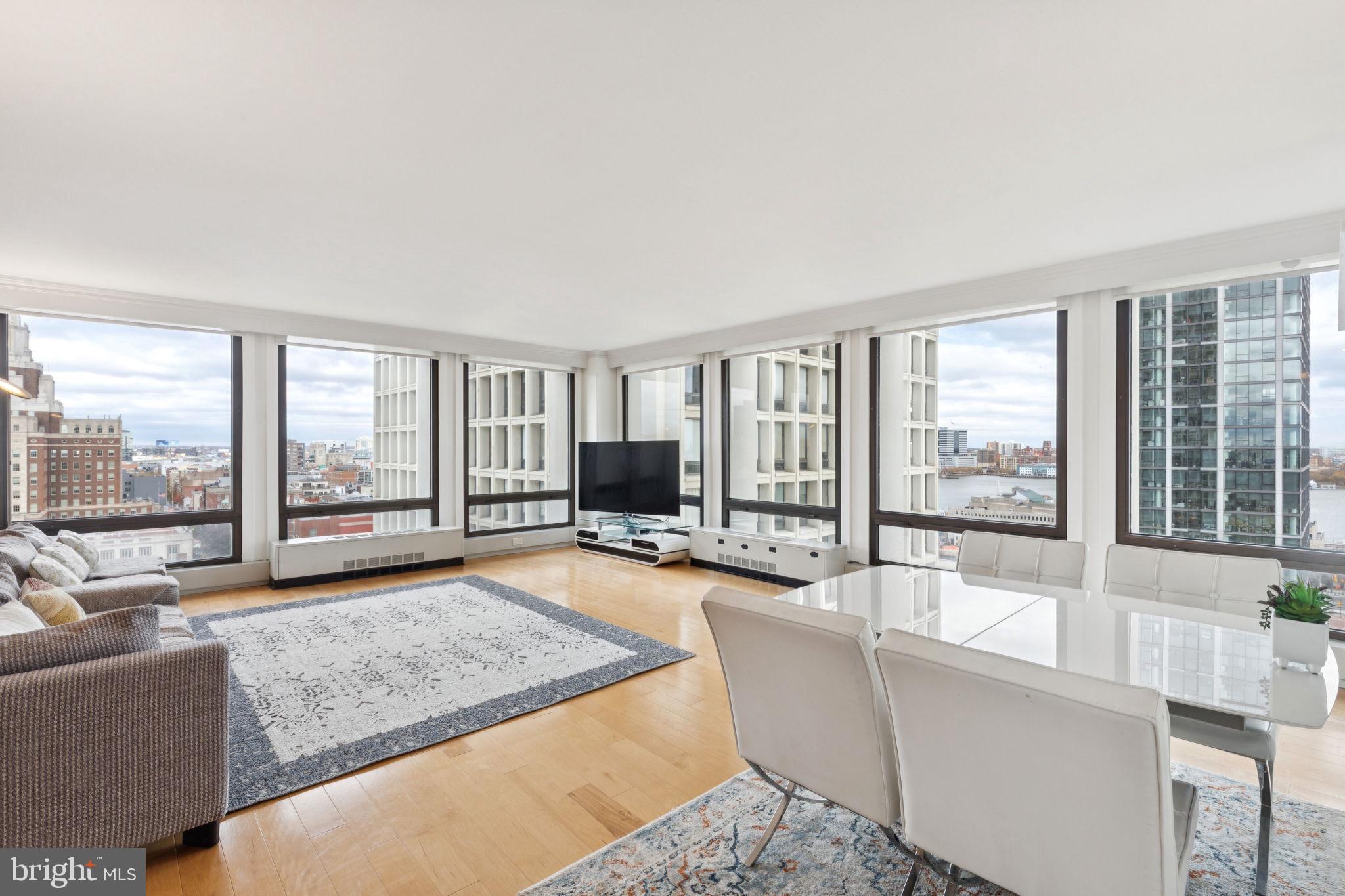 210 LOCUST STREET 15AW