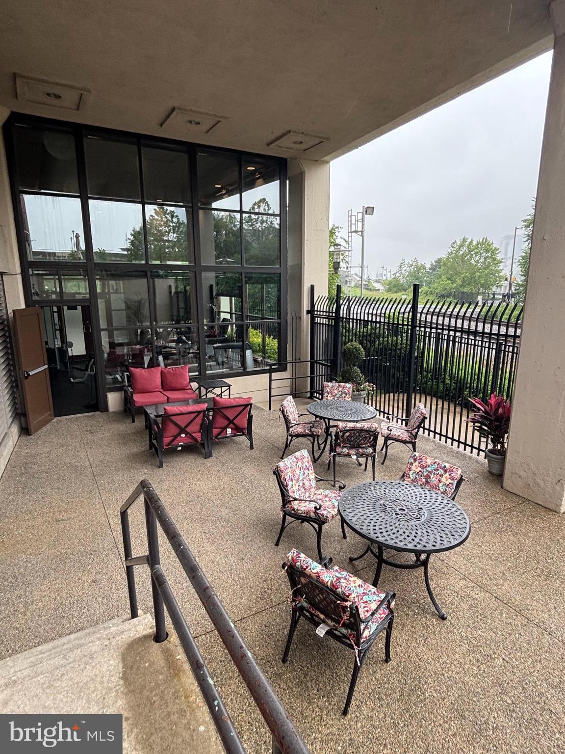 2429 LOCUST STREET 41 319