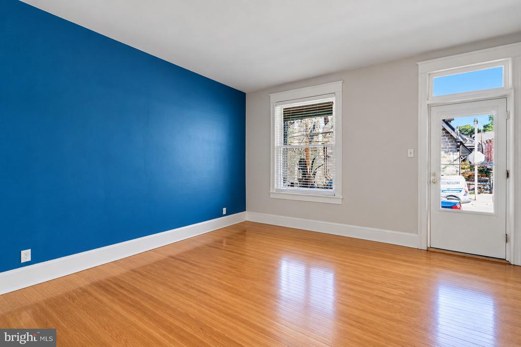 154 W SALAIGNAC STREET
