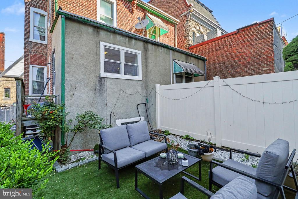 154 W SALAIGNAC STREET