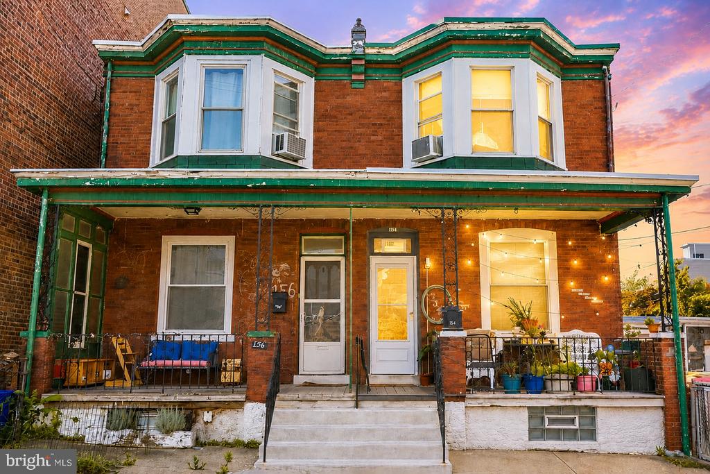 154 W SALAIGNAC STREET