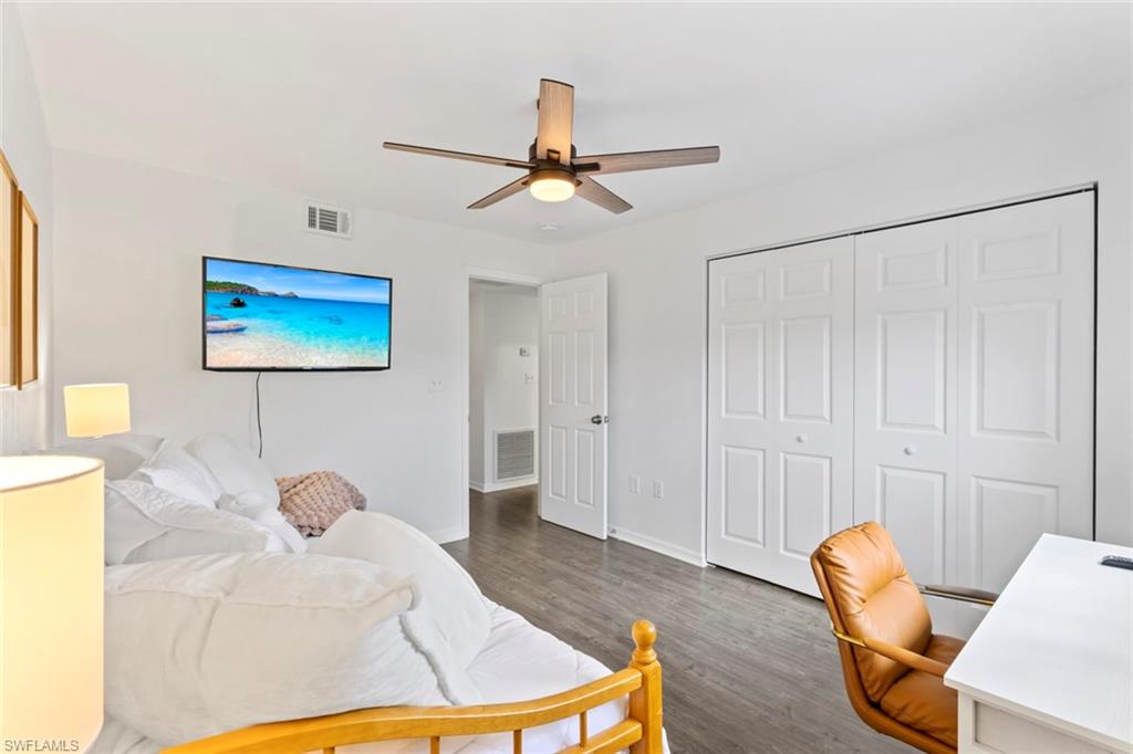 146 Cypress WAY E # 805