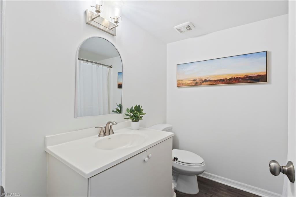 146 Cypress WAY E # 805