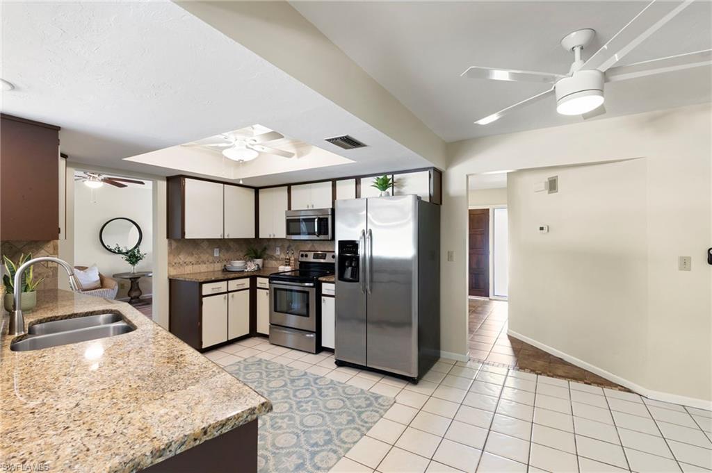 159 Coral Vine DR