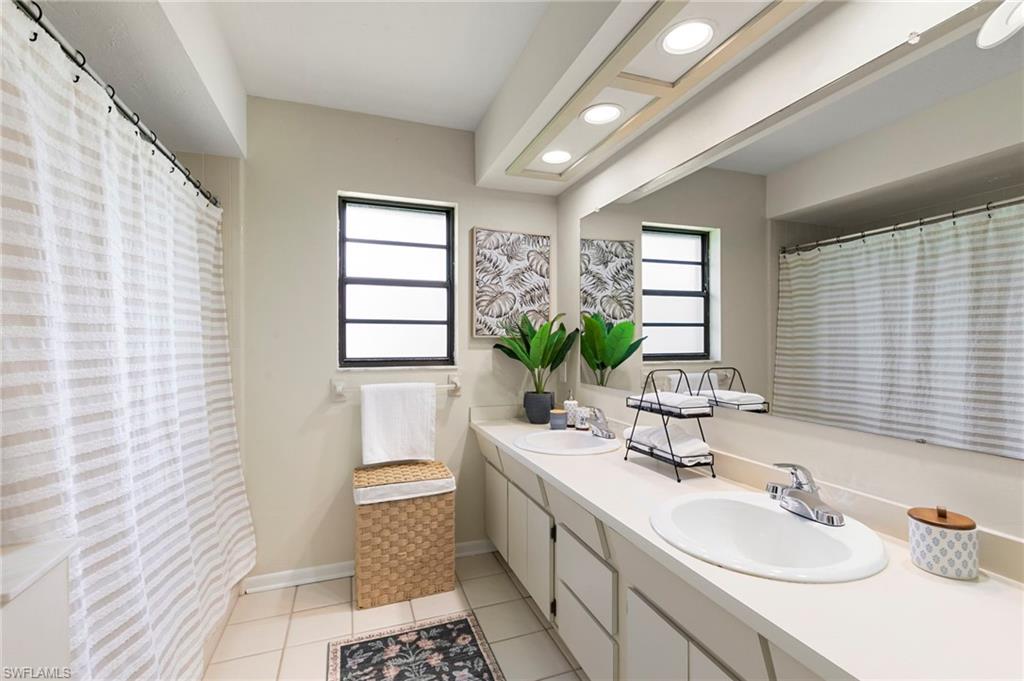 159 Coral Vine DR