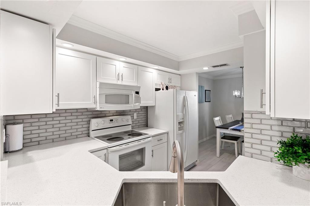 816 Gulf Pavilion DR # 102