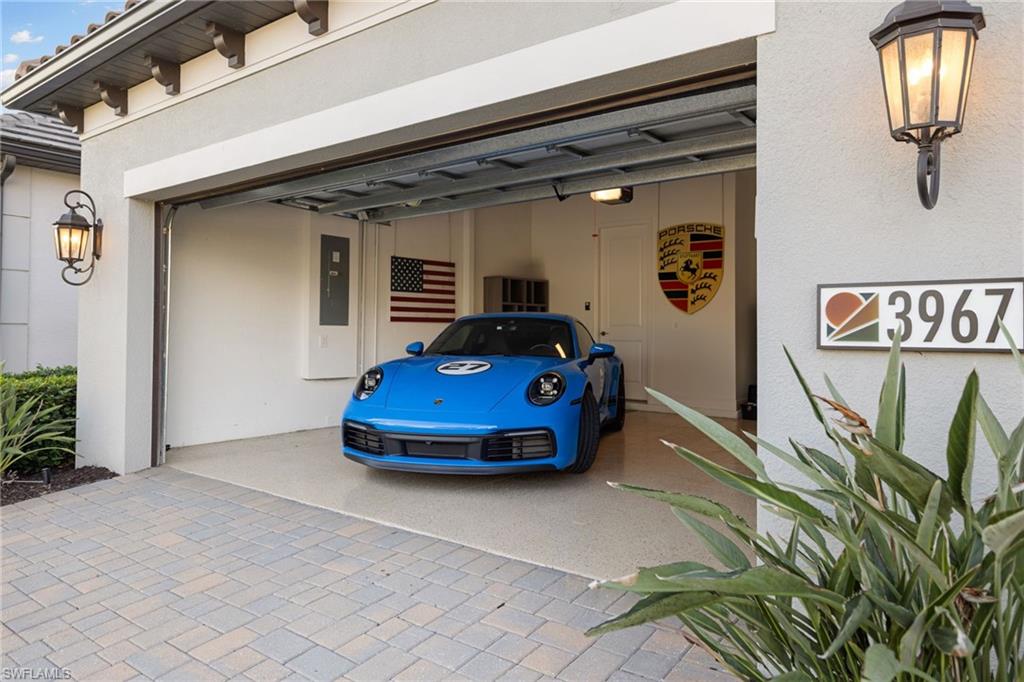 3967 Pegasus WAY