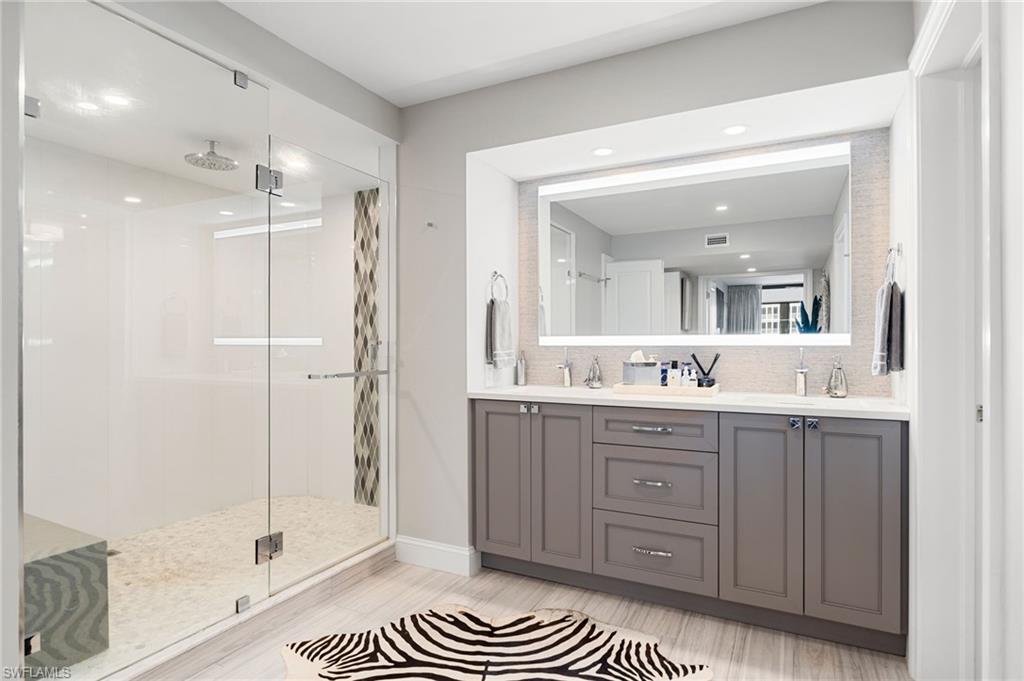 4401 Gulf Shore BLVD N D806