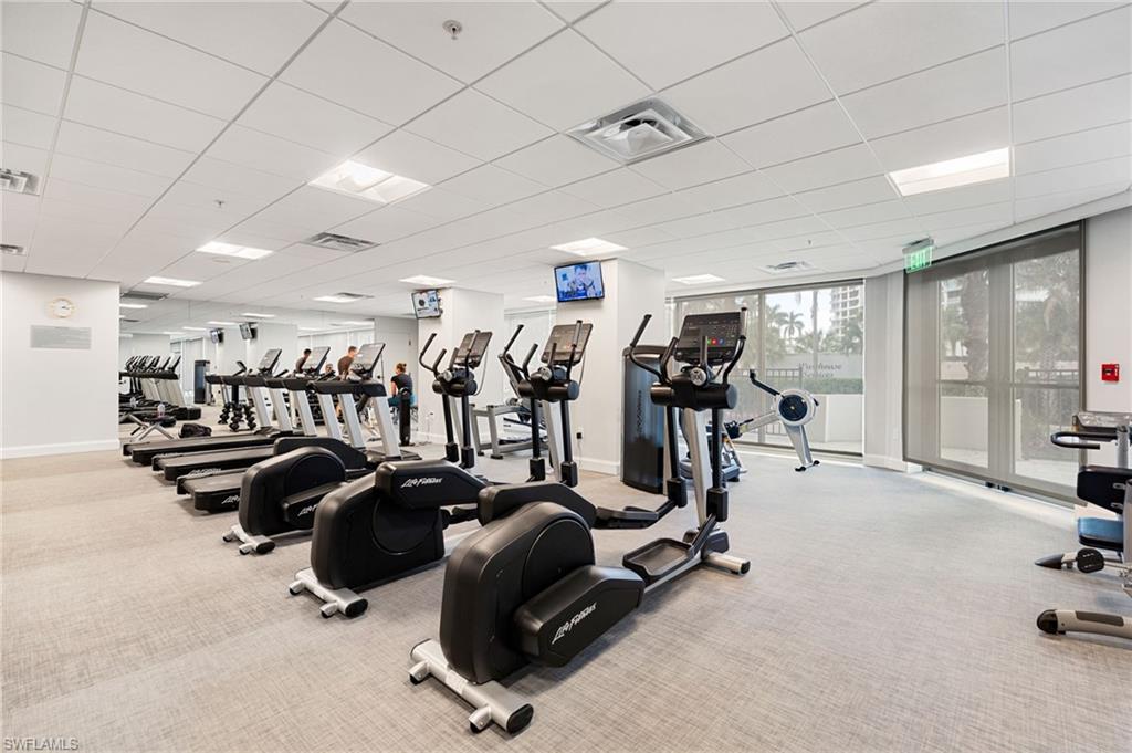 4401 Gulf Shore BLVD N D806