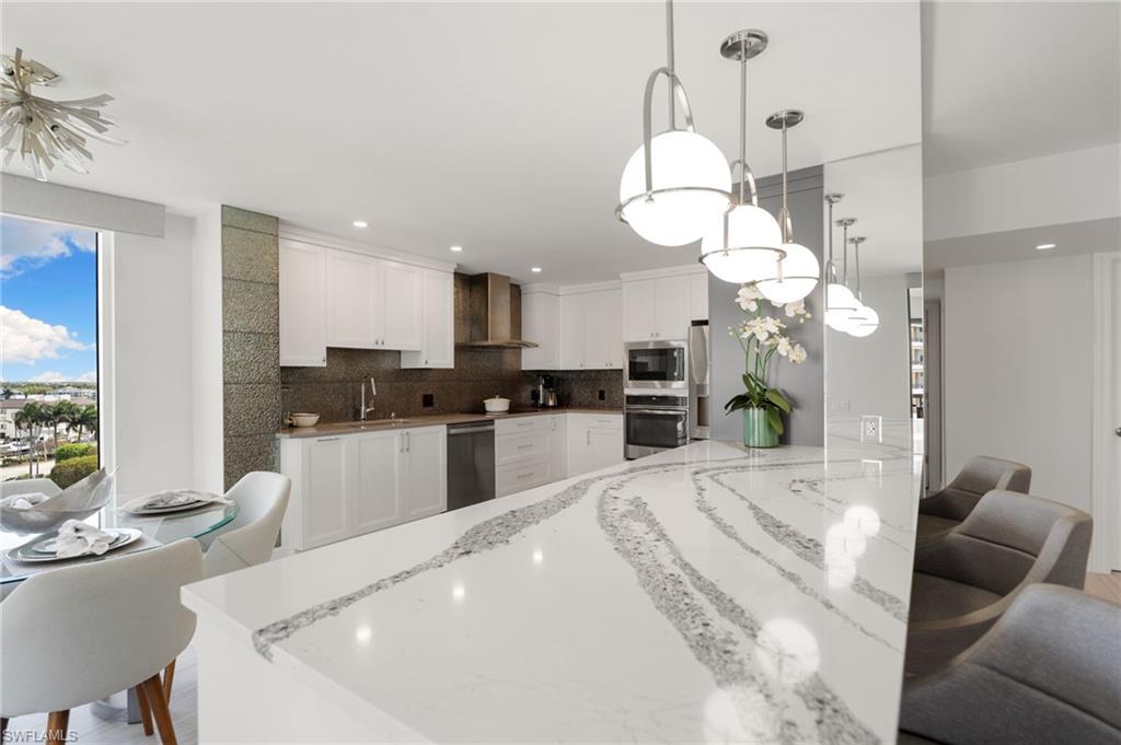 4401 Gulf Shore BLVD N D806