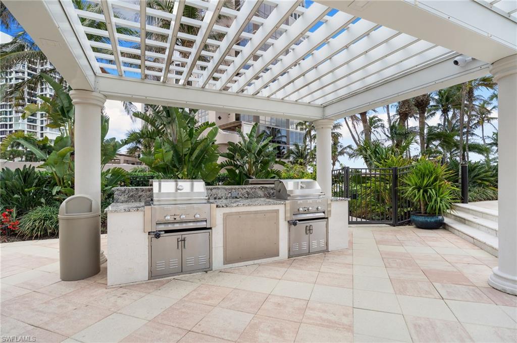 4401 Gulf Shore BLVD N D806
