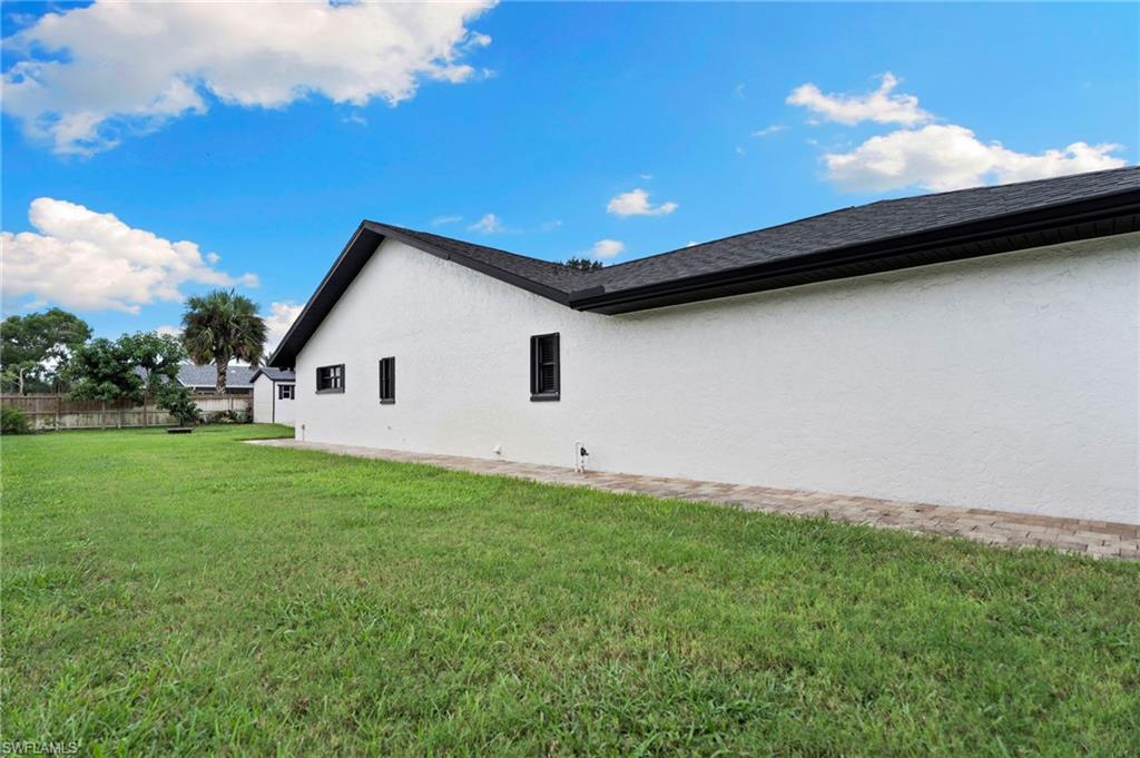 98 Chardon PL