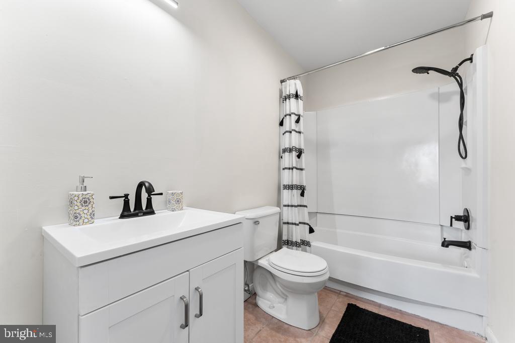 330 N Orchard Rd
