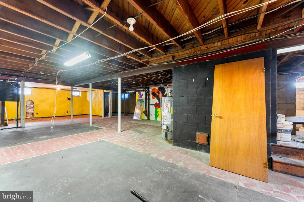 204 N 12th St