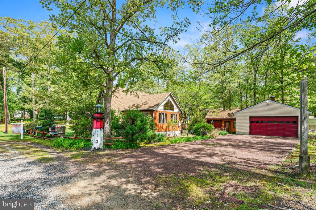 700 Violet Rd