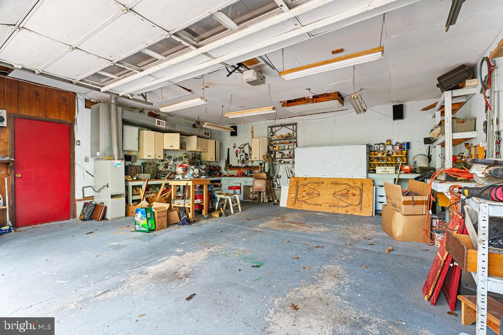 700 Violet Rd