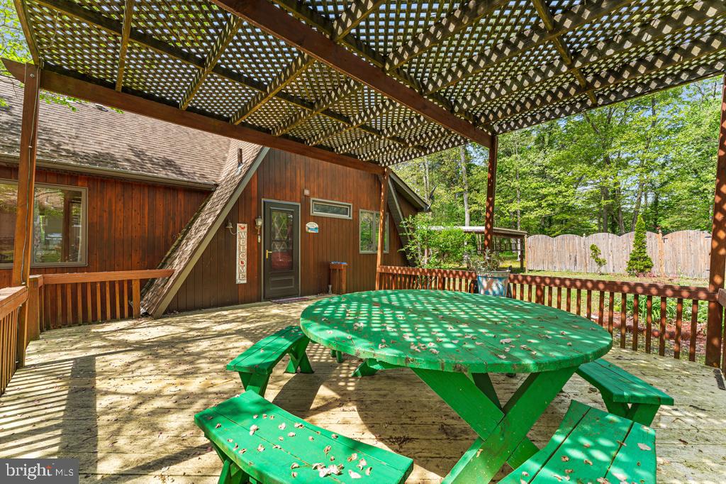 700 Violet Rd