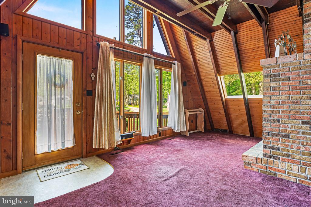 700 Violet Rd