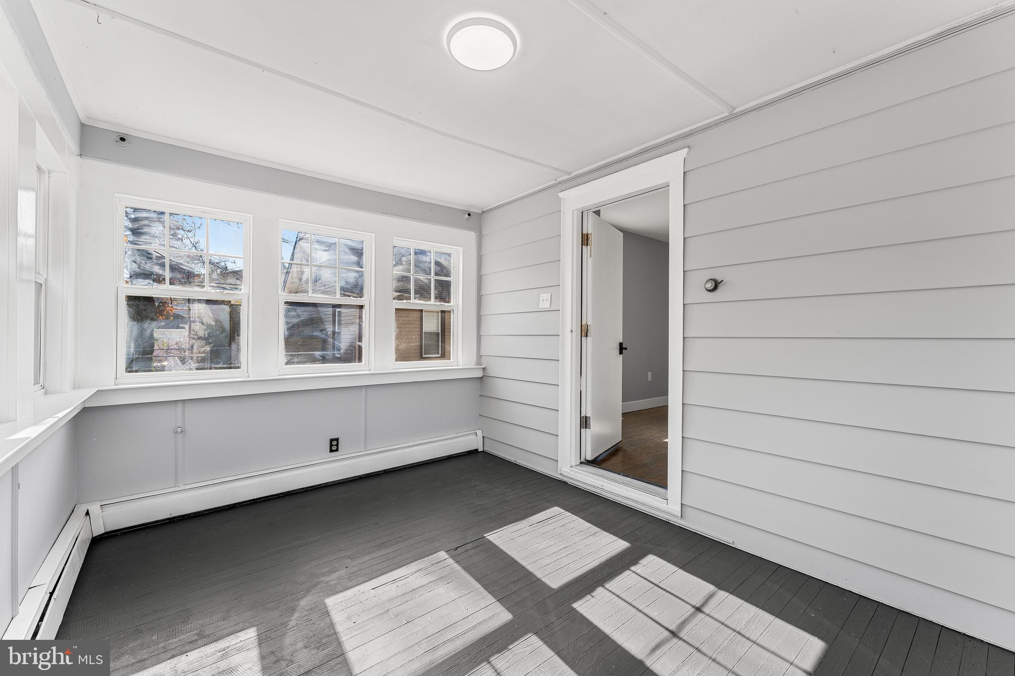 23 Victory Ave