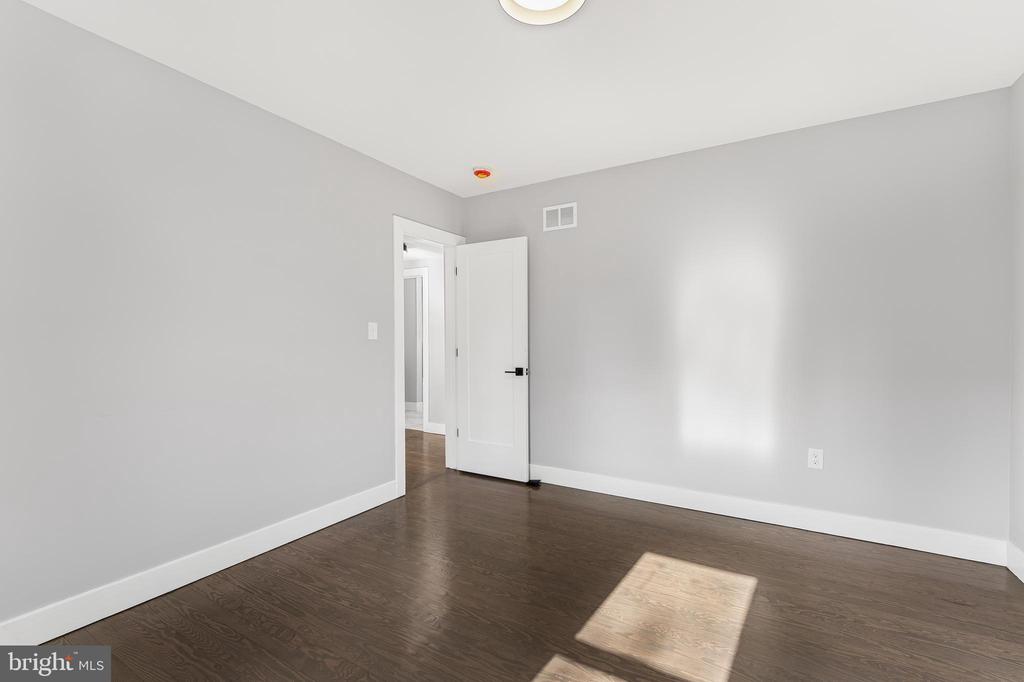 23 Victory Ave