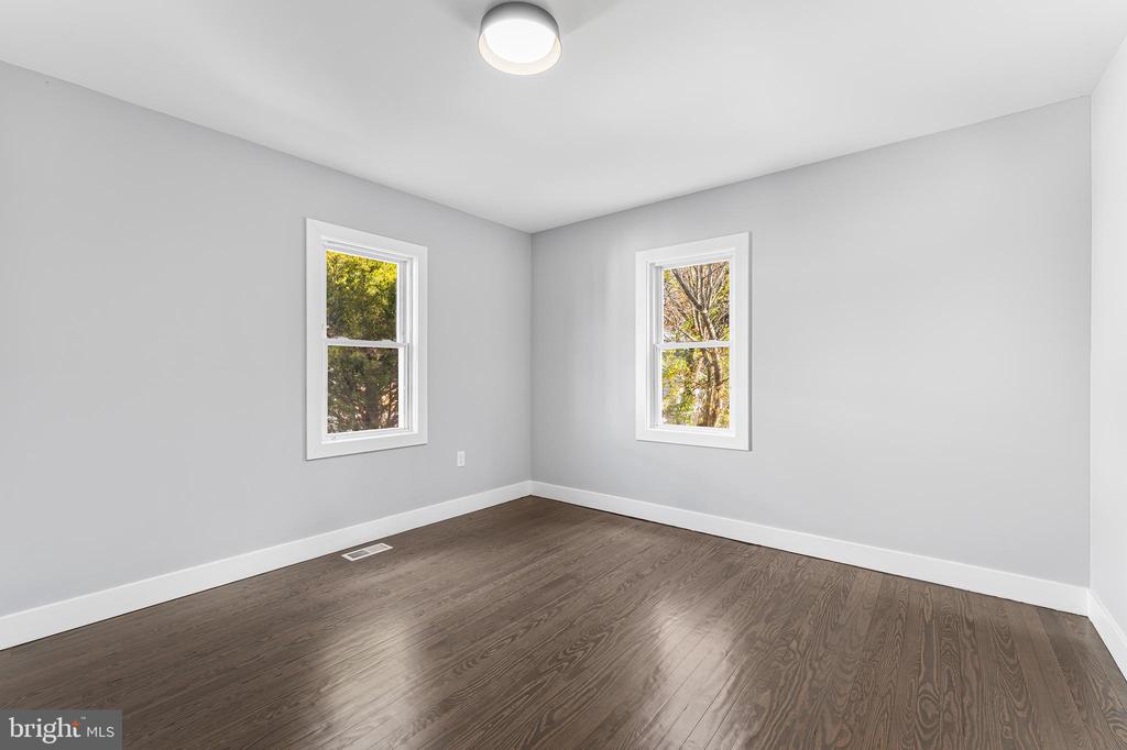 23 Victory Ave