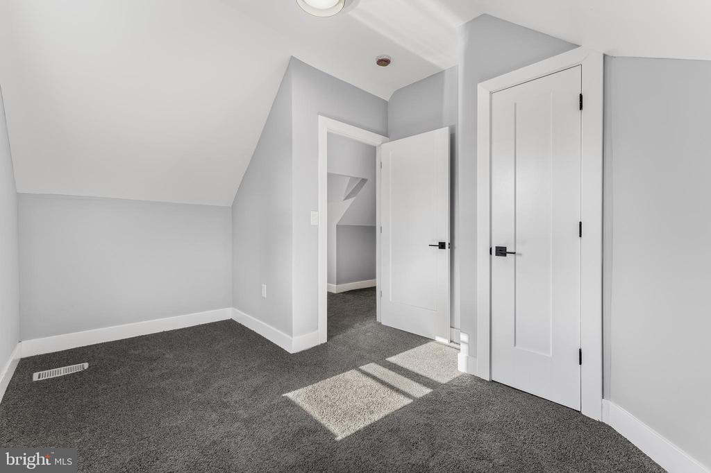 23 Victory Ave