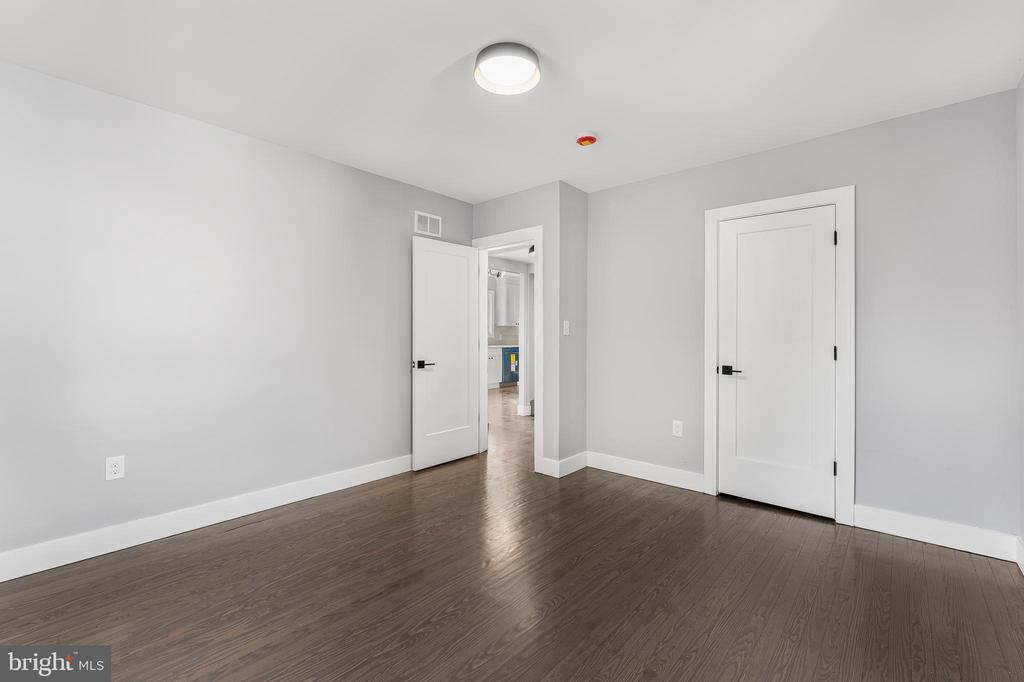 23 Victory Ave