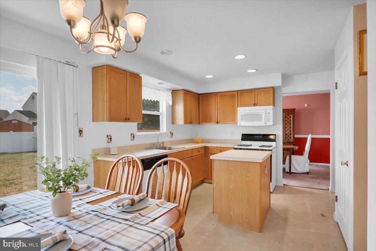 6 Sagebrush Ln