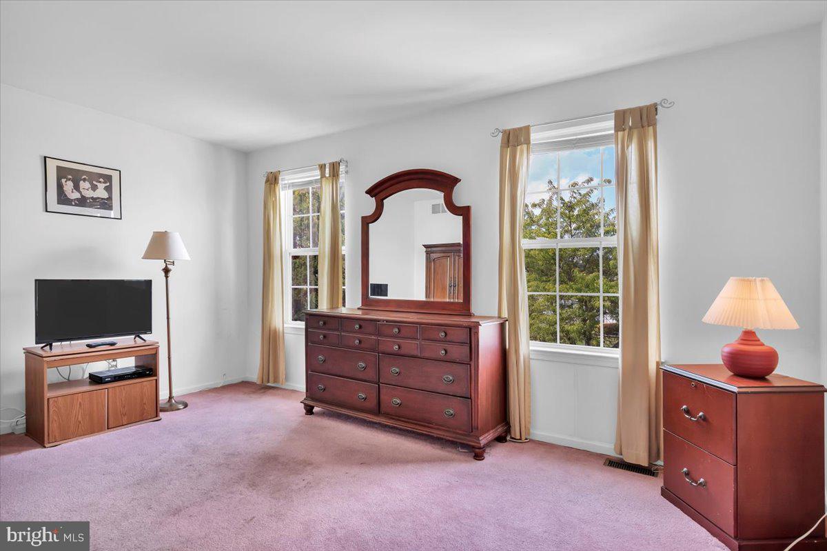 6 Sagebrush Ln