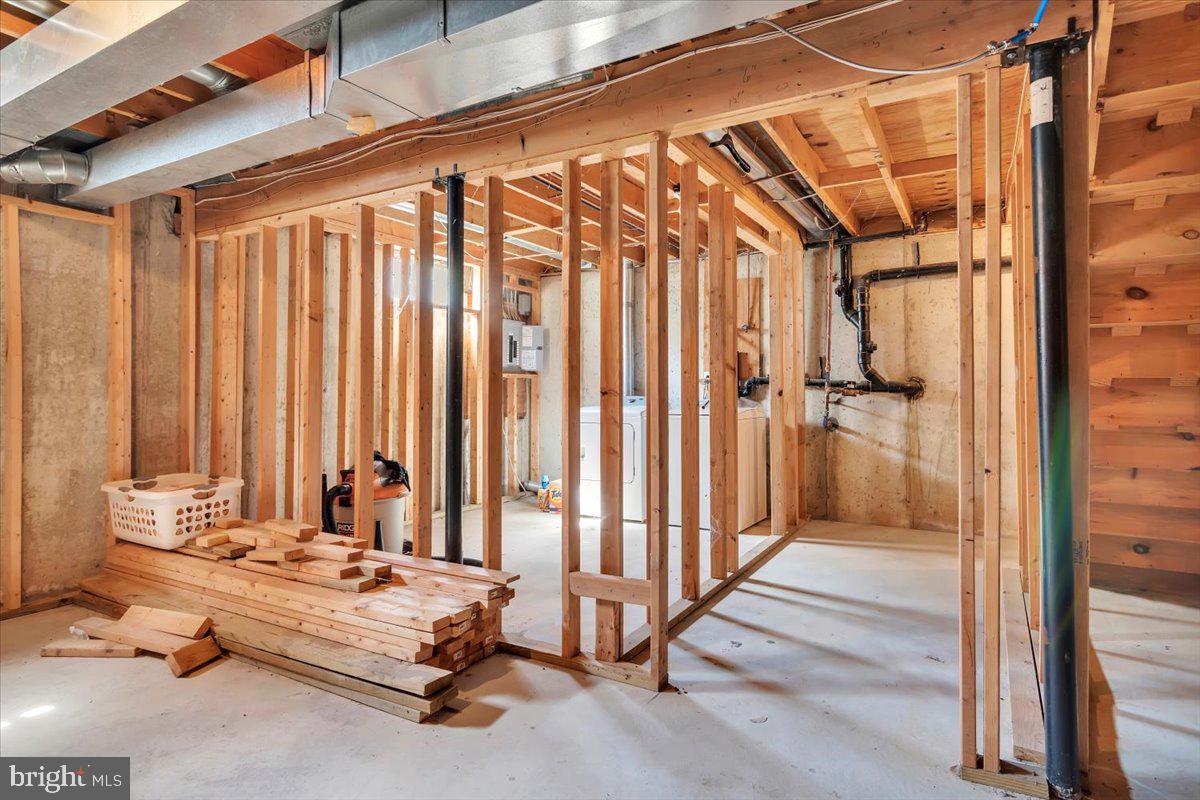 6 Sagebrush Ln