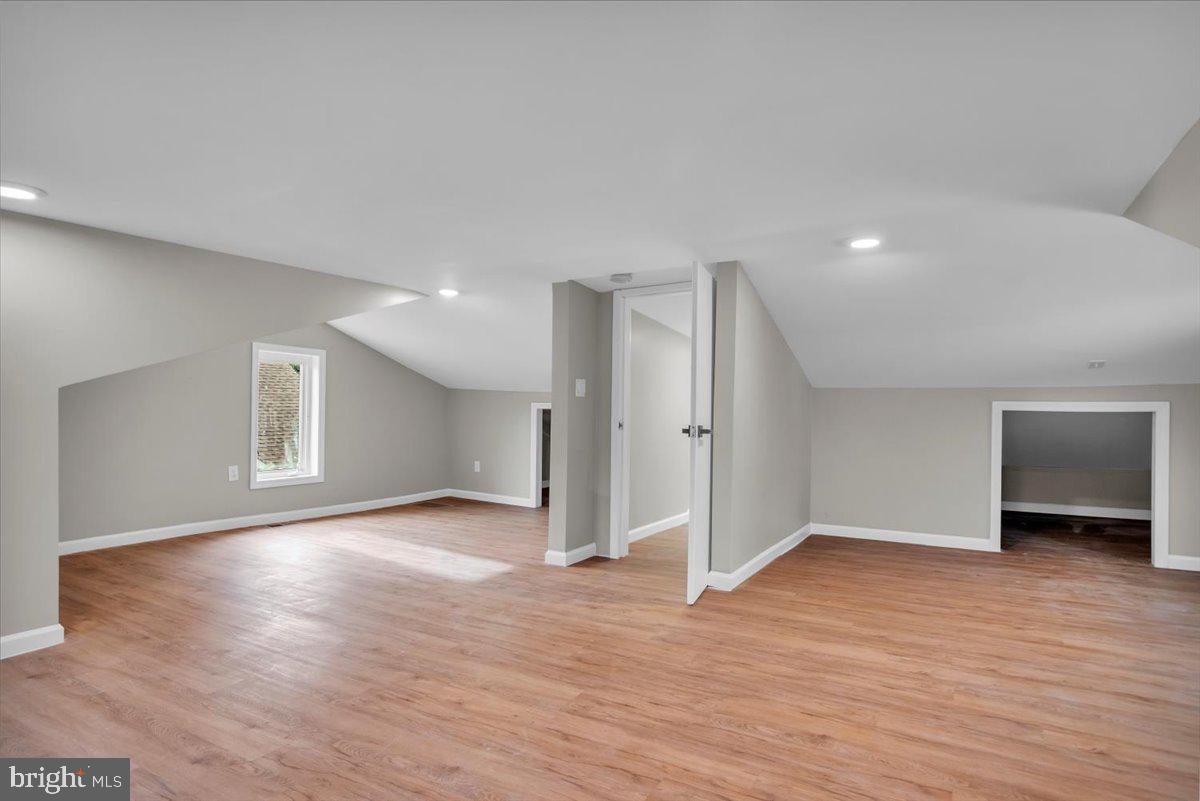 121 Woodland Ave